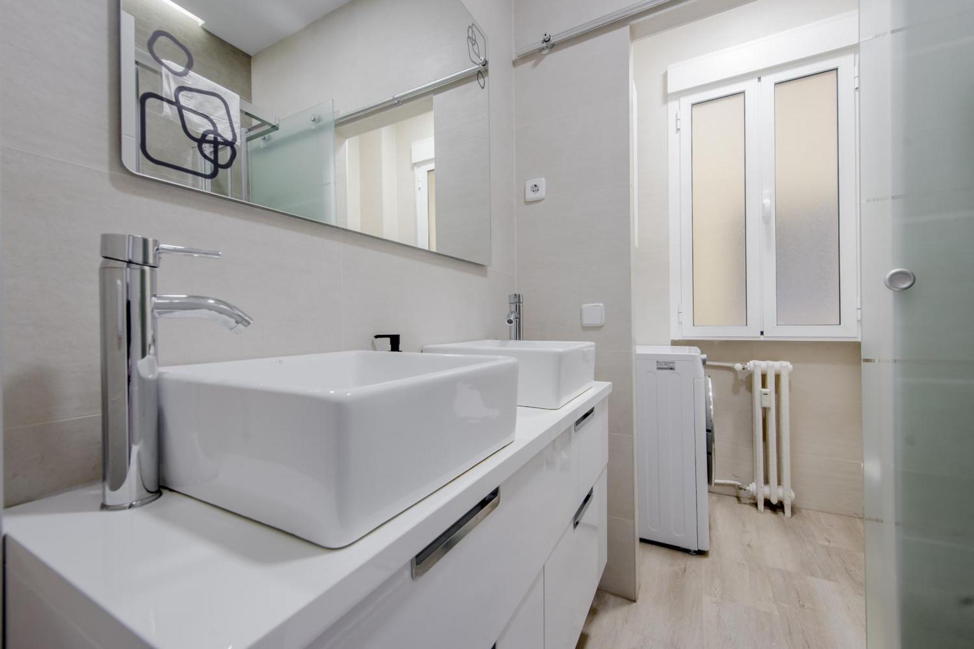 Elegante Apartamento En El Centro De Madrid-Rastro Apartment ภายนอก รูปภาพ